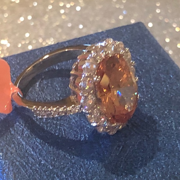 Ring - Picture 2 of 3